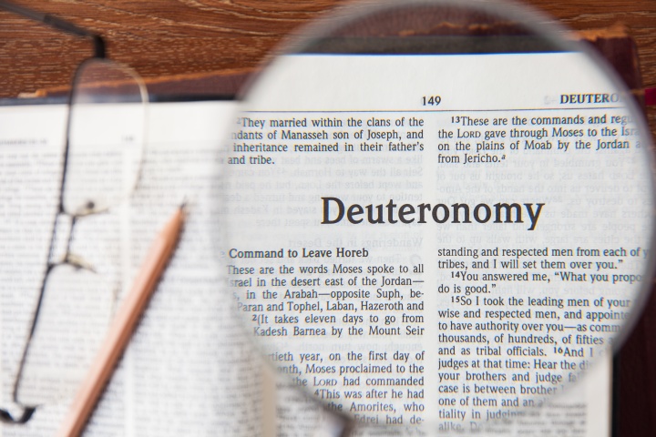 Daily Bible Reading: Deuteronomy Daily Bible Reading: Deuteronomy